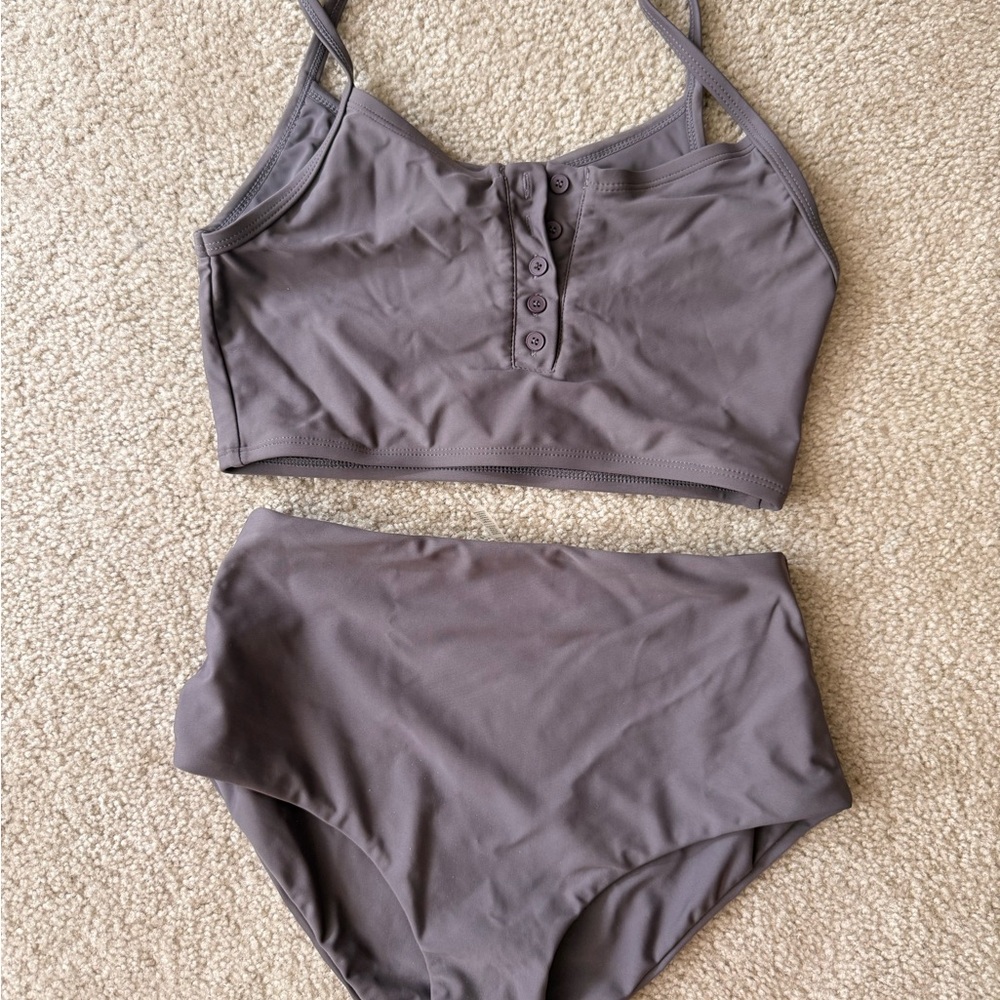 NWOT. OAK + FORT Women's Two-Piece High-Waist Button-Front Swim Set in Plum